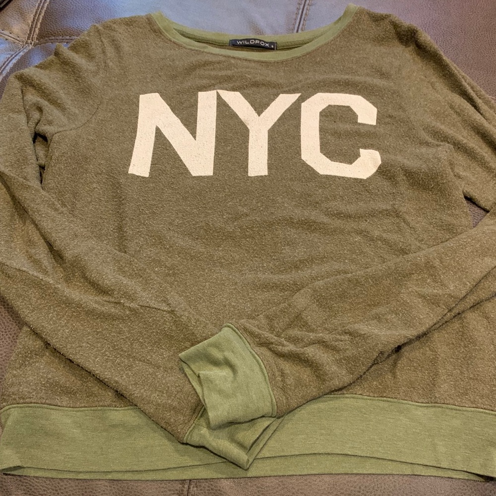 WildFox NYC sweater in green, size small